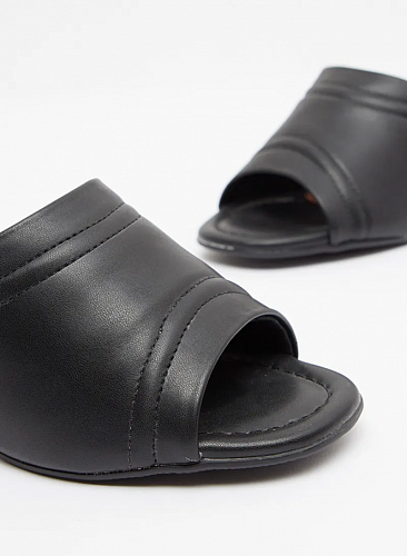 Туфли с открытым носком Туфли с открытым носком